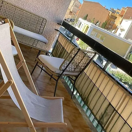 En Mezzanine, Climatisation - 2 Pers. - Fr-1-226-569 * Sainte-Maxime