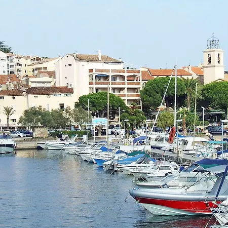 En Mezzanine, Climatisation - 2 Pers. - Fr-1-226-569 Sainte-Maxime